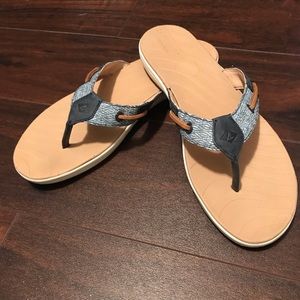 Gently worn Sperry Top-Sider flip flops womens 9.5